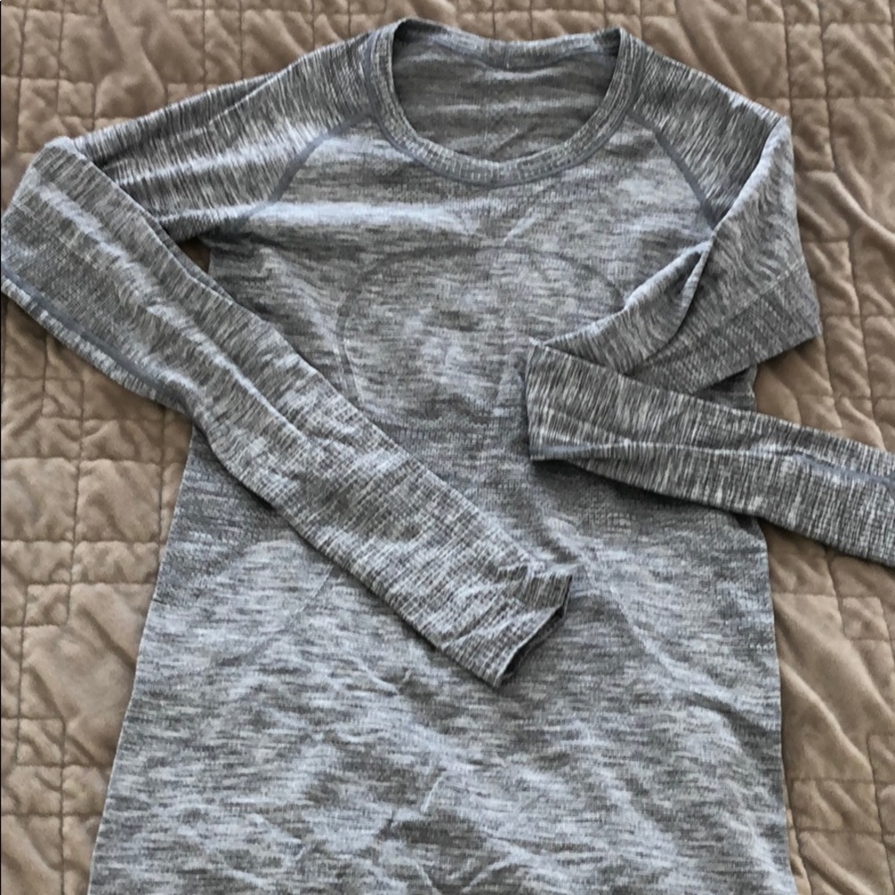 Lululemon swiftly tech long sleeve shirt